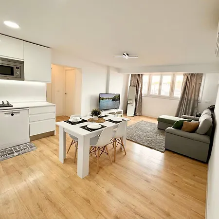 Apartment Luxury Near To The Beach Malaga